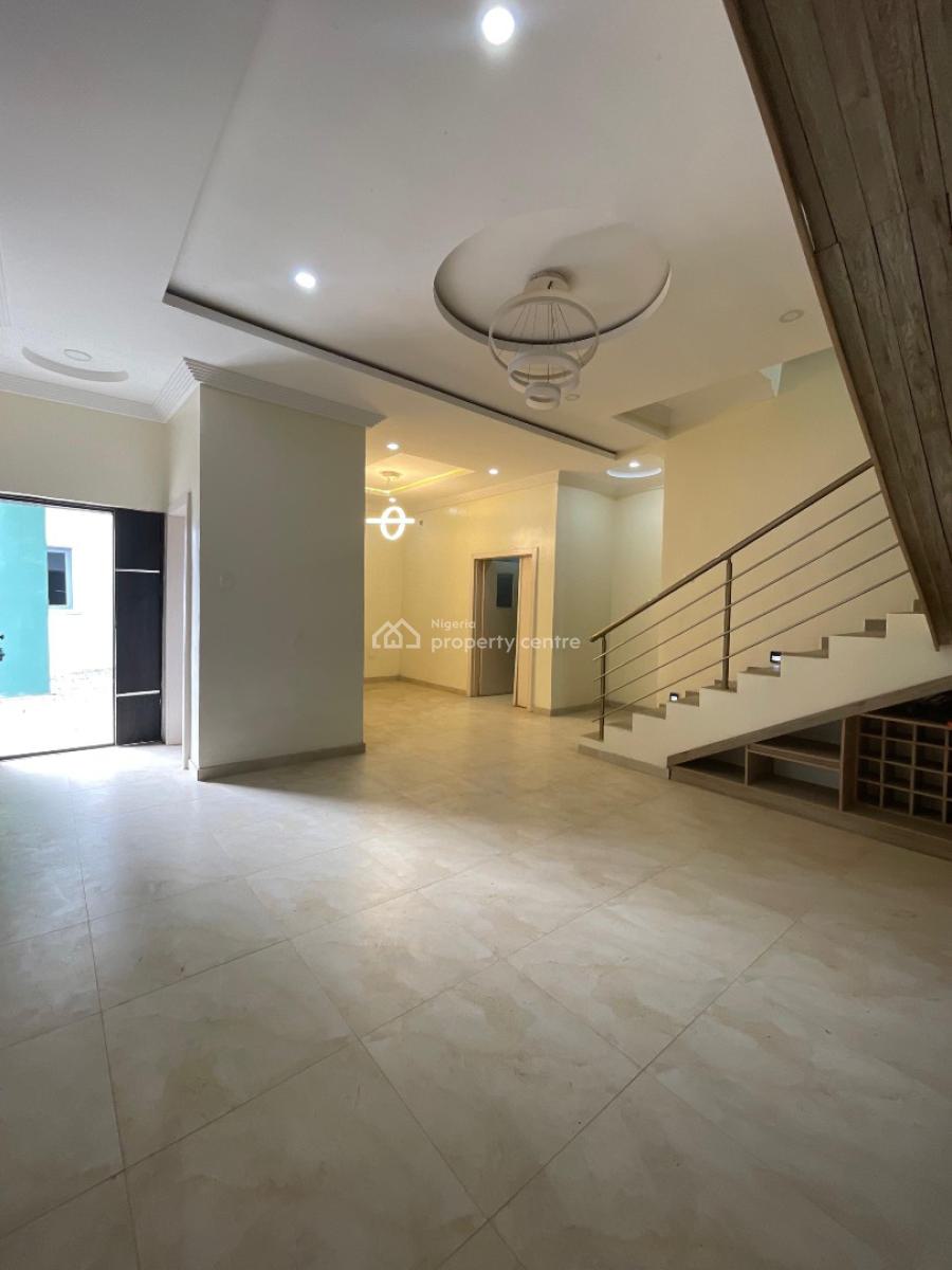 Spacious 4 Bedroom Semi Detached Duplex with Bq, Ologolo, Lekki, Lagos, Semi-detached Duplex for Sale