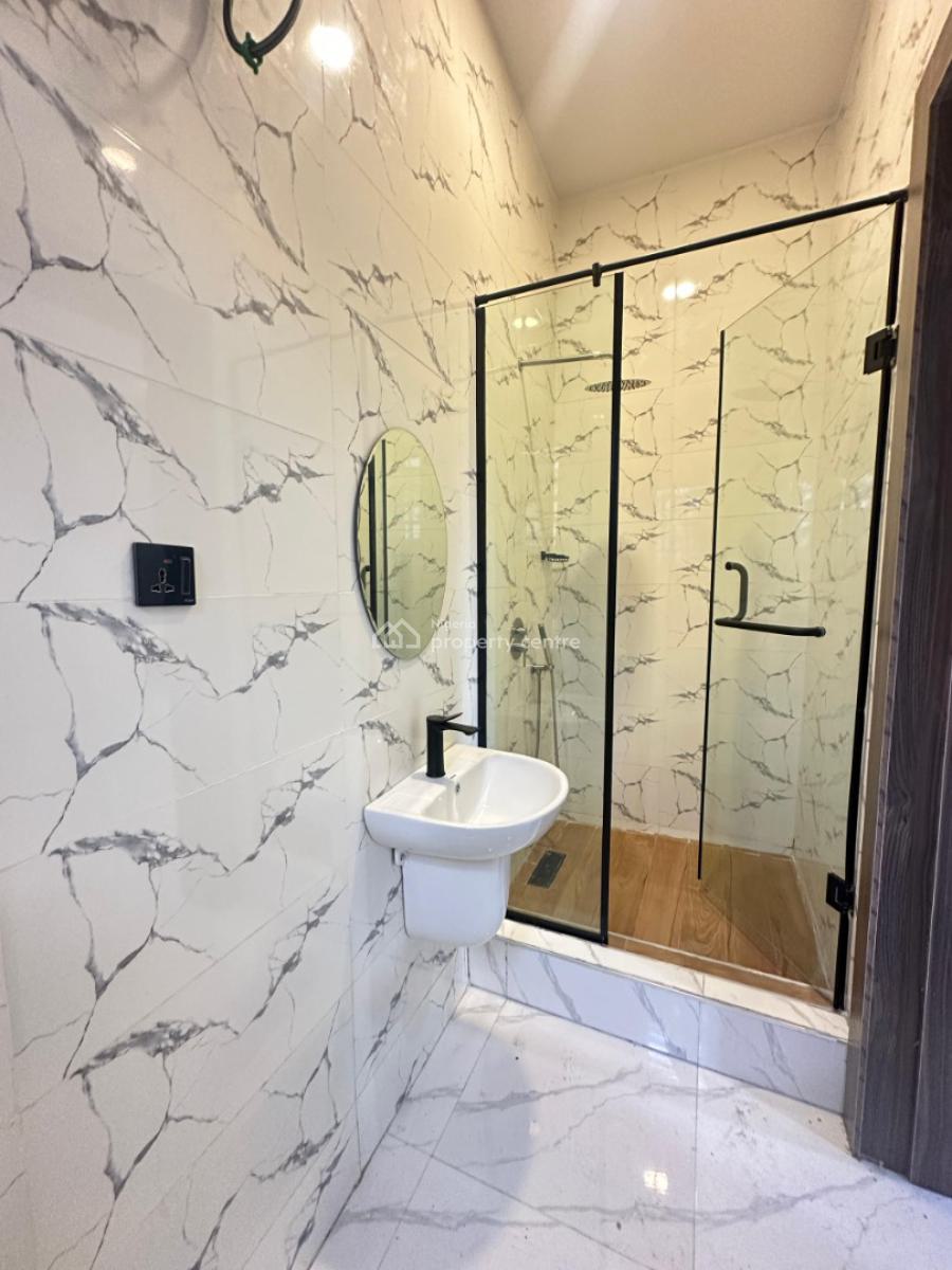 Quality Spacious Luxury 2 Bedroom Apartment with Receptionist Office, Comes with a 50% Down Payment and a Payment Plan, Lekki Phase 1, Lekki, Lagos, Flat / Apartment for Sale
