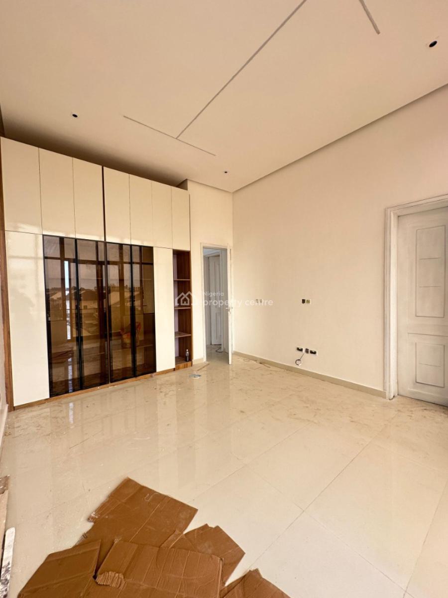 Uniquely-built Luxury 3 Bedroom Apartment with Bq, High Ceiling, Aesthetically Pleasing Investment Worthy Apartment with Swimming Pool, Lekki Phase 1, Lekki, Lagos, Block of Flats for Sale