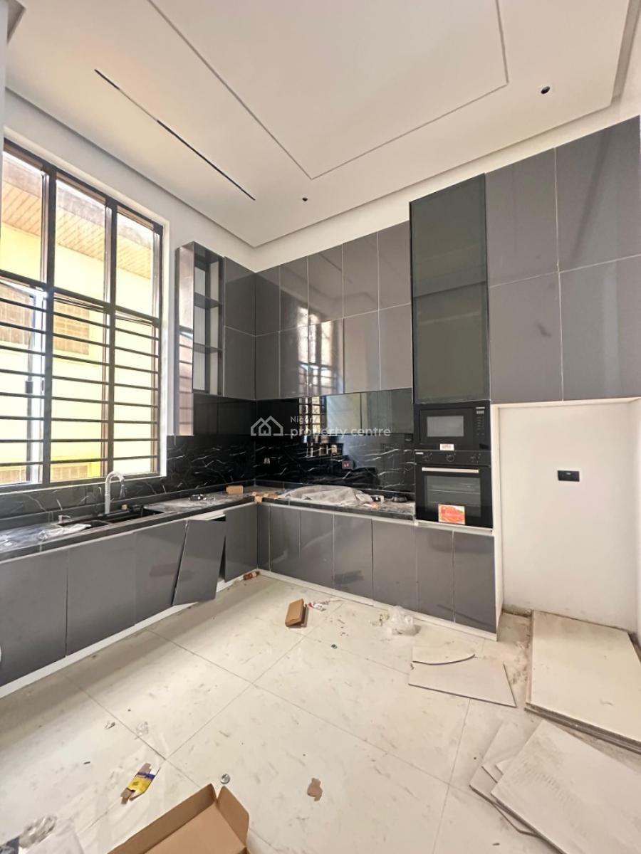 Uniquely-built Luxury 3 Bedroom Apartment with Bq, High Ceiling, Aesthetically Pleasing Investment Worthy Apartment with Swimming Pool, Lekki Phase 1, Lekki, Lagos, Block of Flats for Sale