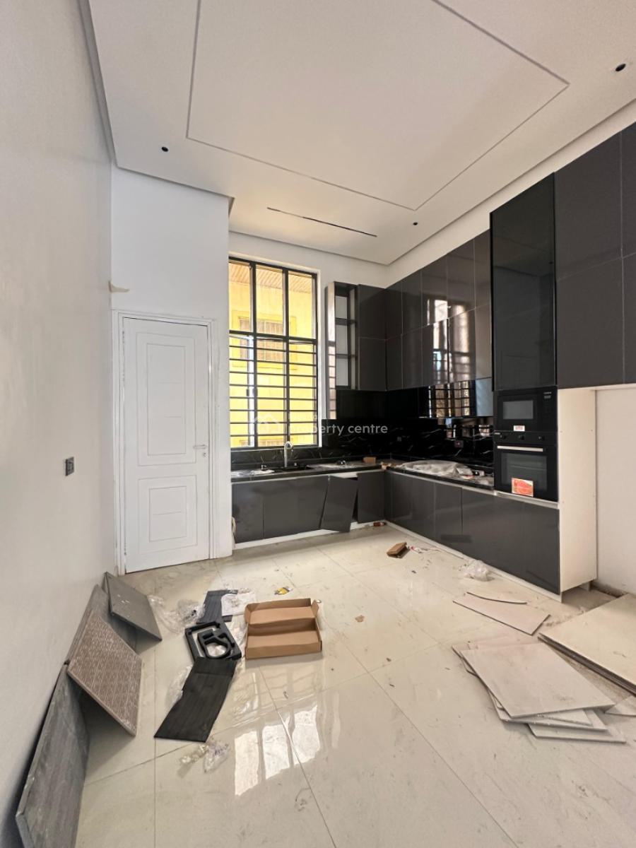 Uniquely-built Luxury 3 Bedroom Apartment with Bq, High Ceiling, Aesthetically Pleasing Investment Worthy Apartment with Swimming Pool, Lekki Phase 1, Lekki, Lagos, Block of Flats for Sale