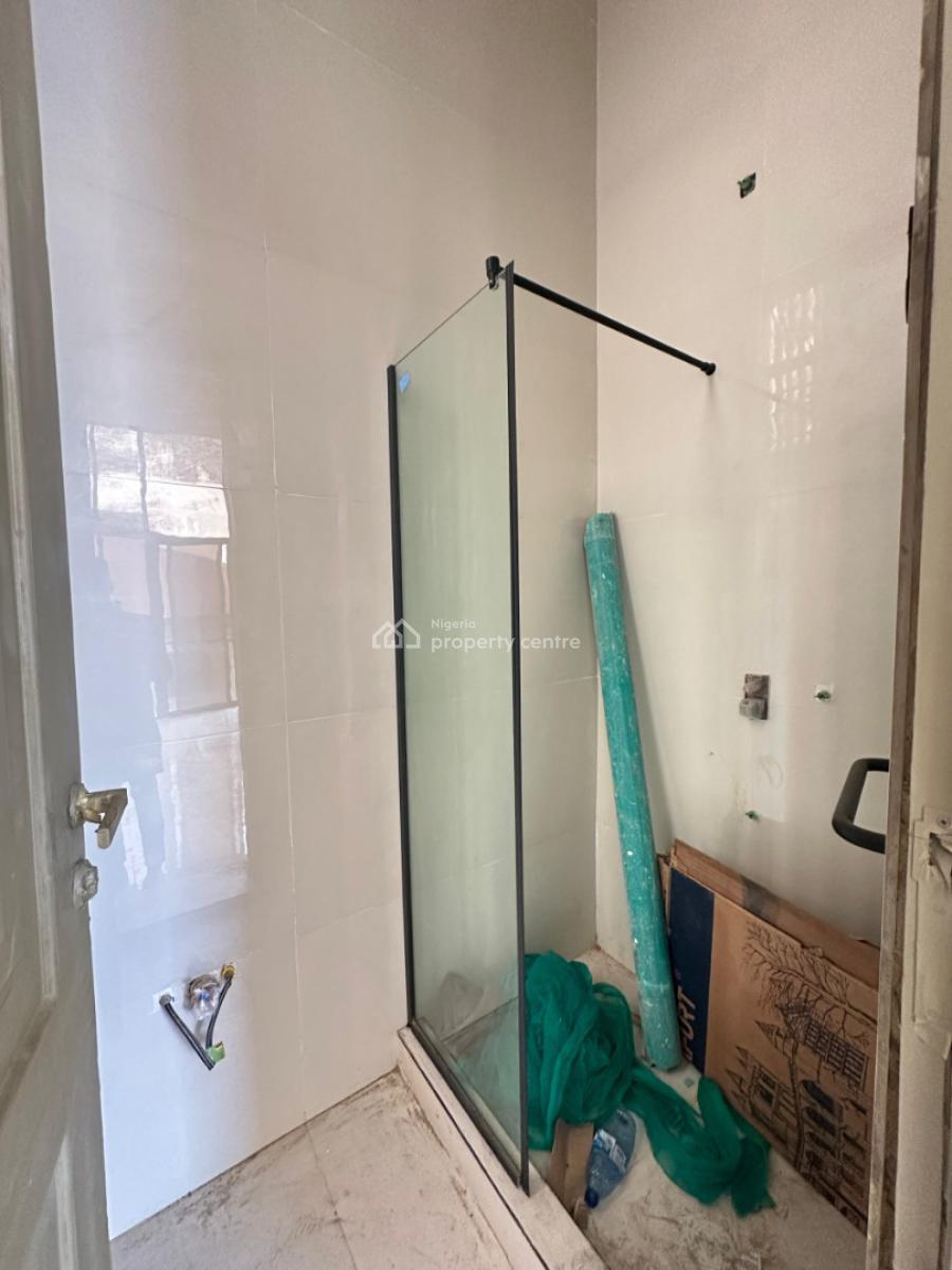 Uniquely-built Luxury 3 Bedroom Apartment with Bq, High Ceiling, Aesthetically Pleasing Investment Worthy Apartment with Swimming Pool, Lekki Phase 1, Lekki, Lagos, Block of Flats for Sale