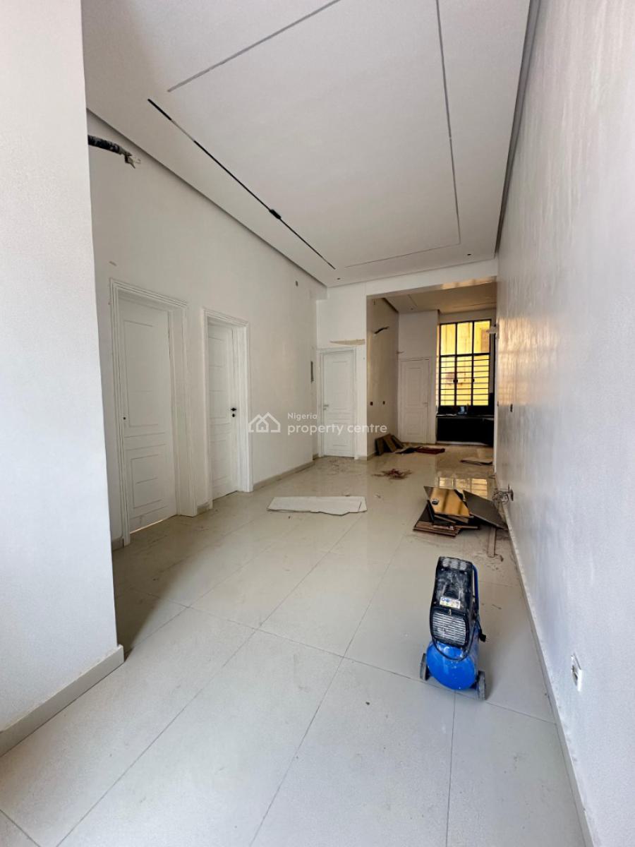 Uniquely-built Luxury 3 Bedroom Apartment with Bq, High Ceiling, Aesthetically Pleasing Investment Worthy Apartment with Swimming Pool, Lekki Phase 1, Lekki, Lagos, Block of Flats for Sale