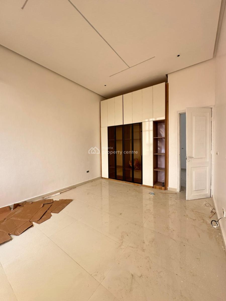 Uniquely-built Luxury 3 Bedroom Apartment with Bq, High Ceiling, Aesthetically Pleasing Investment Worthy Apartment with Swimming Pool, Lekki Phase 1, Lekki, Lagos, Block of Flats for Sale