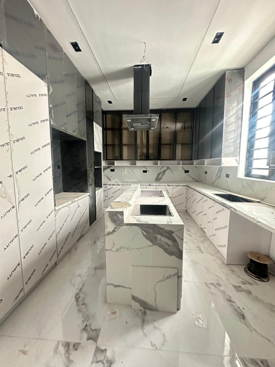Contemporary Spacious 5 Bedroom Fully Detached Duplex with Bq, Rooftop, Comes with a Private Swimming Pool, Cinema, Lekki Phase 1, Lekki, Lagos, Detached Duplex for Sale