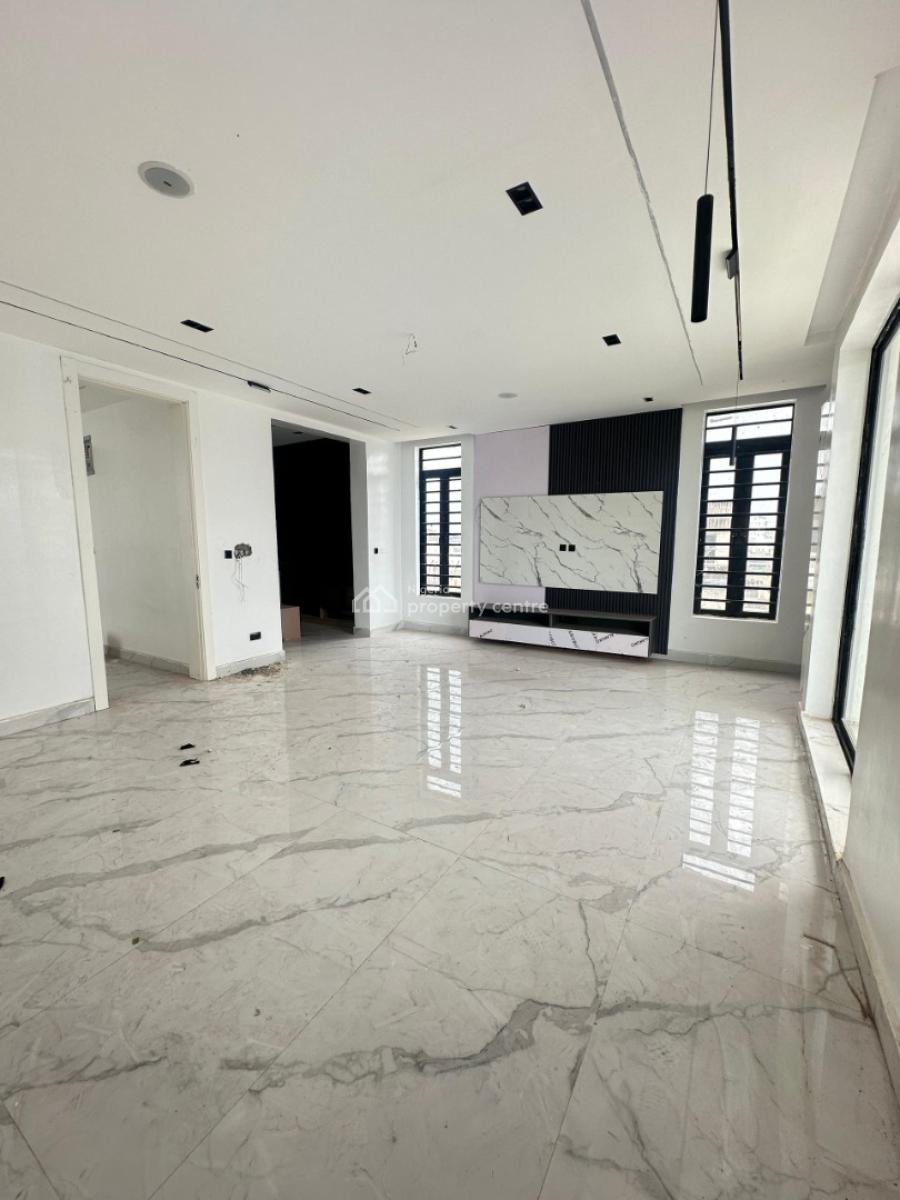 Contemporary Spacious 5 Bedroom Fully Detached Duplex with Bq, Rooftop, Comes with a Private Swimming Pool, Cinema, Lekki Phase 1, Lekki, Lagos, Detached Duplex for Sale