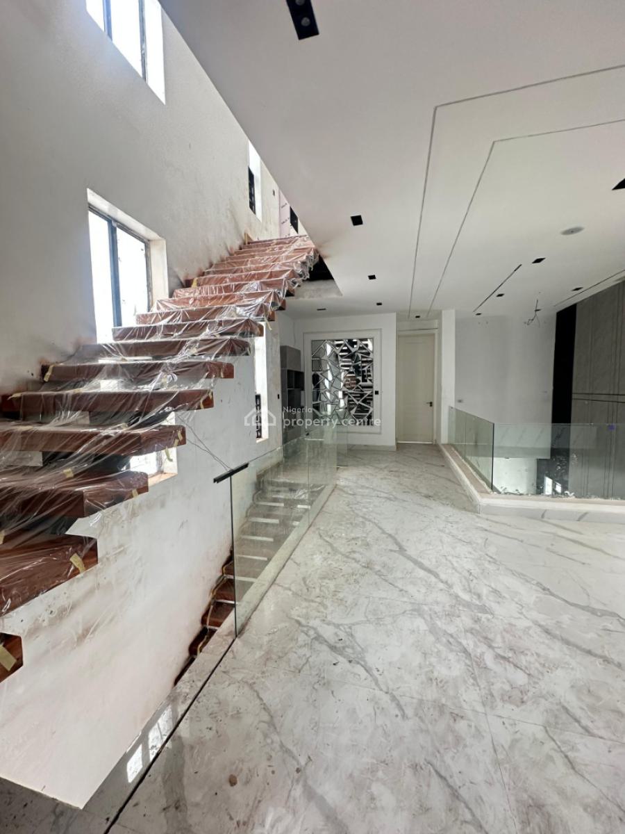 Contemporary Spacious 5 Bedroom Fully Detached Duplex with Bq, Rooftop, Comes with a Private Swimming Pool, Cinema, Lekki Phase 1, Lekki, Lagos, Detached Duplex for Sale