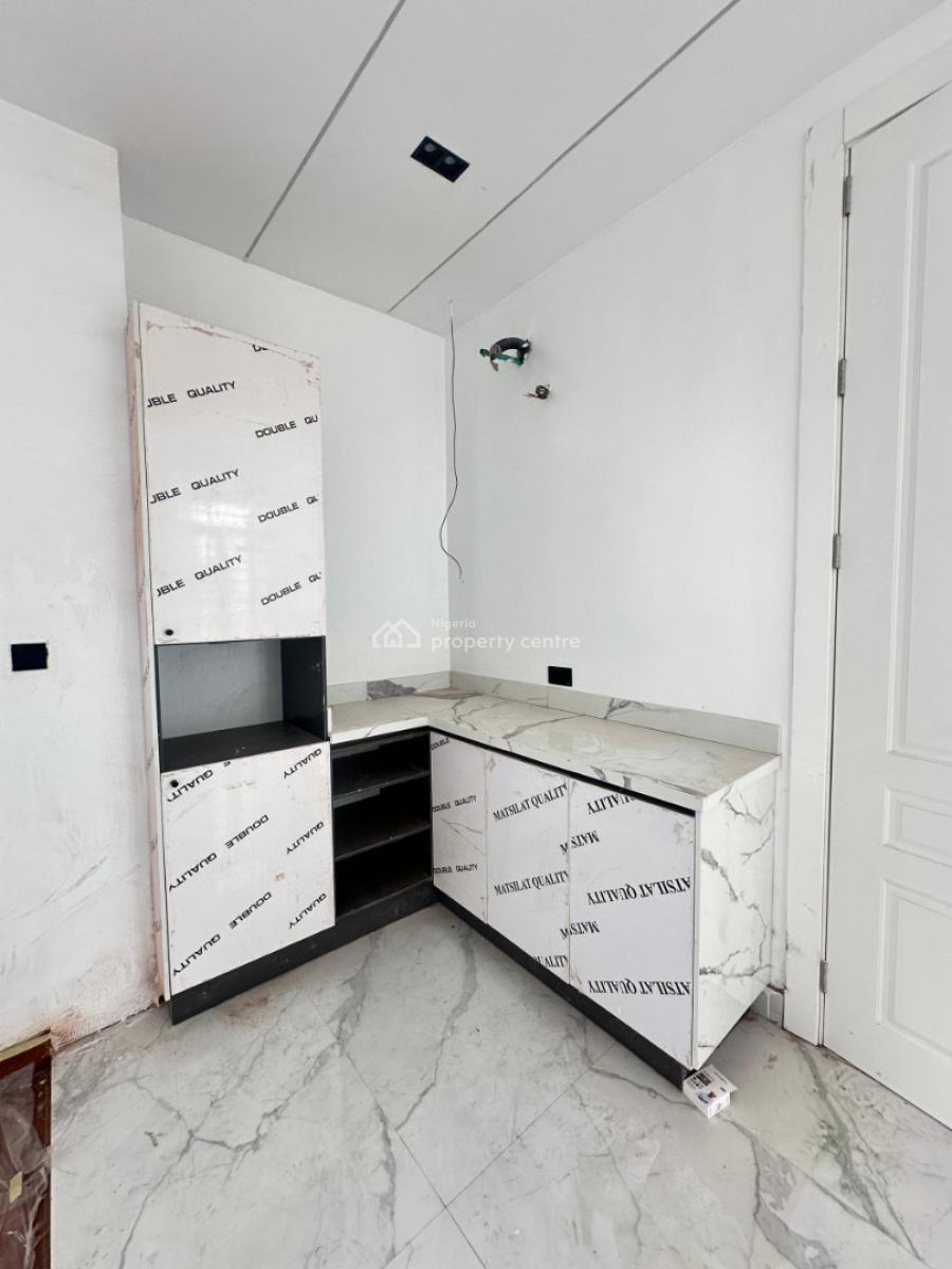 Contemporary Spacious 5 Bedroom Fully Detached Duplex with Bq, Rooftop, Comes with a Private Swimming Pool, Cinema, Lekki Phase 1, Lekki, Lagos, Detached Duplex for Sale
