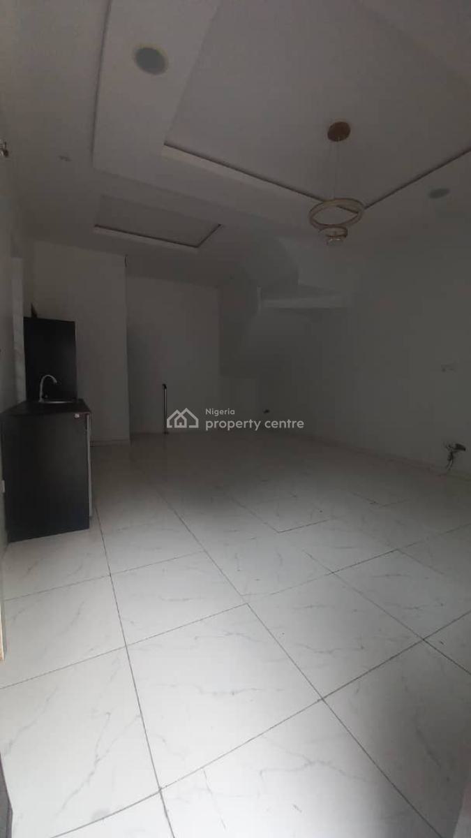 Well Furnished Spacious 3 Bedroom Terrace with a Room Bq, Victoria Bay Estate, Ikate, Lekki, Lagos, House for Sale
