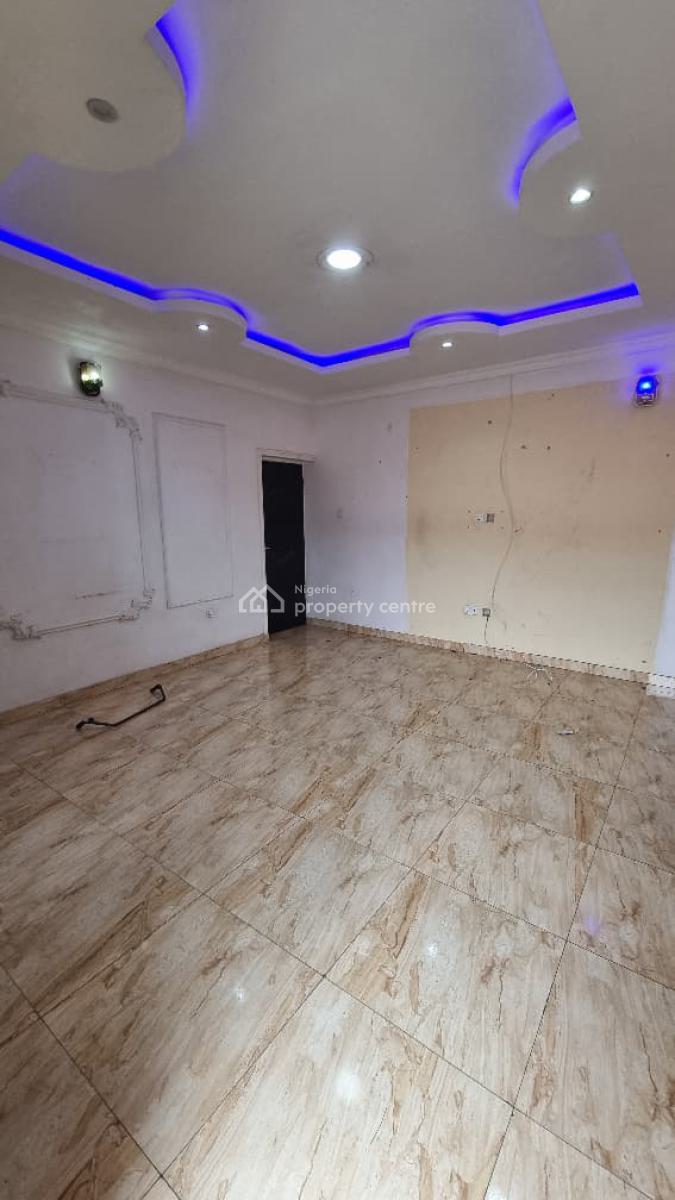 3 Bedroom Apartment in a Gated Compound, Sangotedo, Ajah, Lagos, Flat / Apartment for Rent