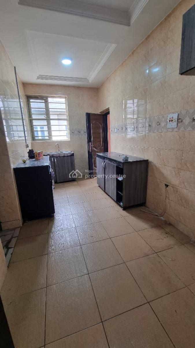 3 Bedroom Apartment in a Gated Compound, Sangotedo, Ajah, Lagos, Flat / Apartment for Rent