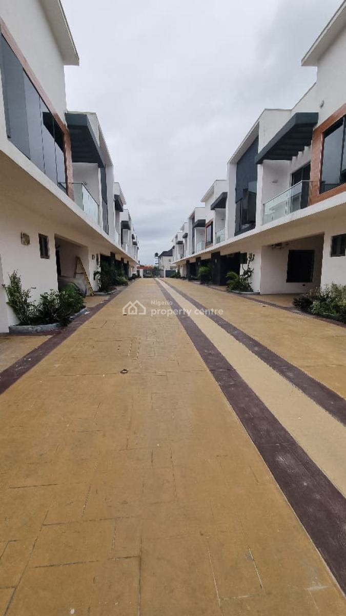4 Bedroom Terrace Duplex in a Secured Estate, Sangotedo, Ajah, Lagos, Terraced Duplex for Rent