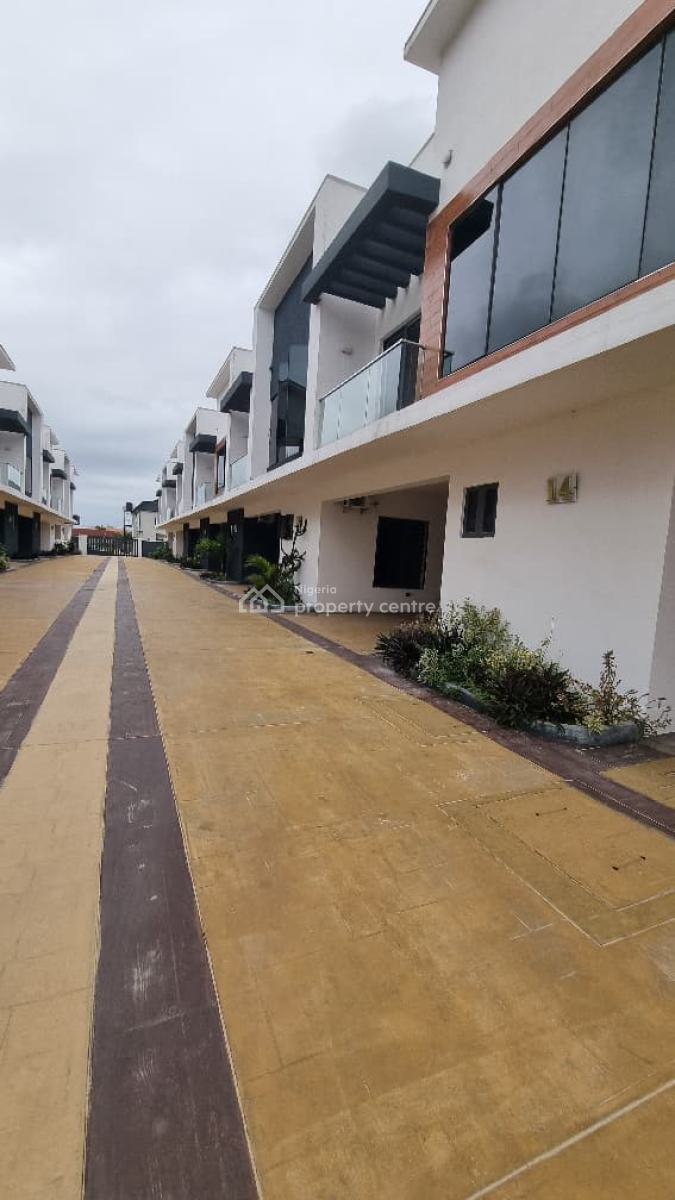 4 Bedroom Terrace Duplex in a Secured Estate, Sangotedo, Ajah, Lagos, Terraced Duplex for Rent