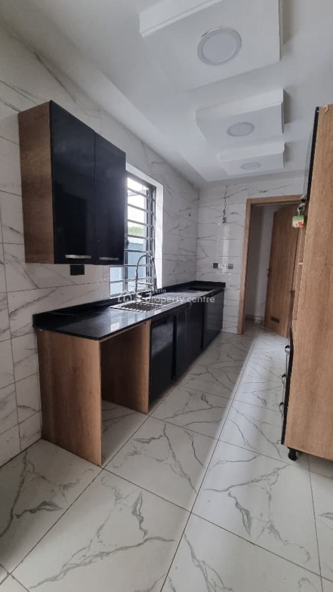 4 Bedroom Terrace Duplex in a Secured Estate, Sangotedo, Ajah, Lagos, Terraced Duplex for Rent