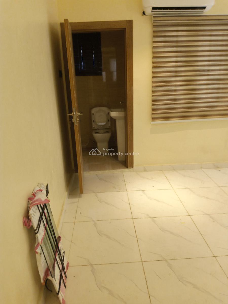Luxury 4 Units of 3 Bedroom Serviced Apartment with Private Car Park, Maryland Estate, Maryland, Lagos, Flat / Apartment for Rent
