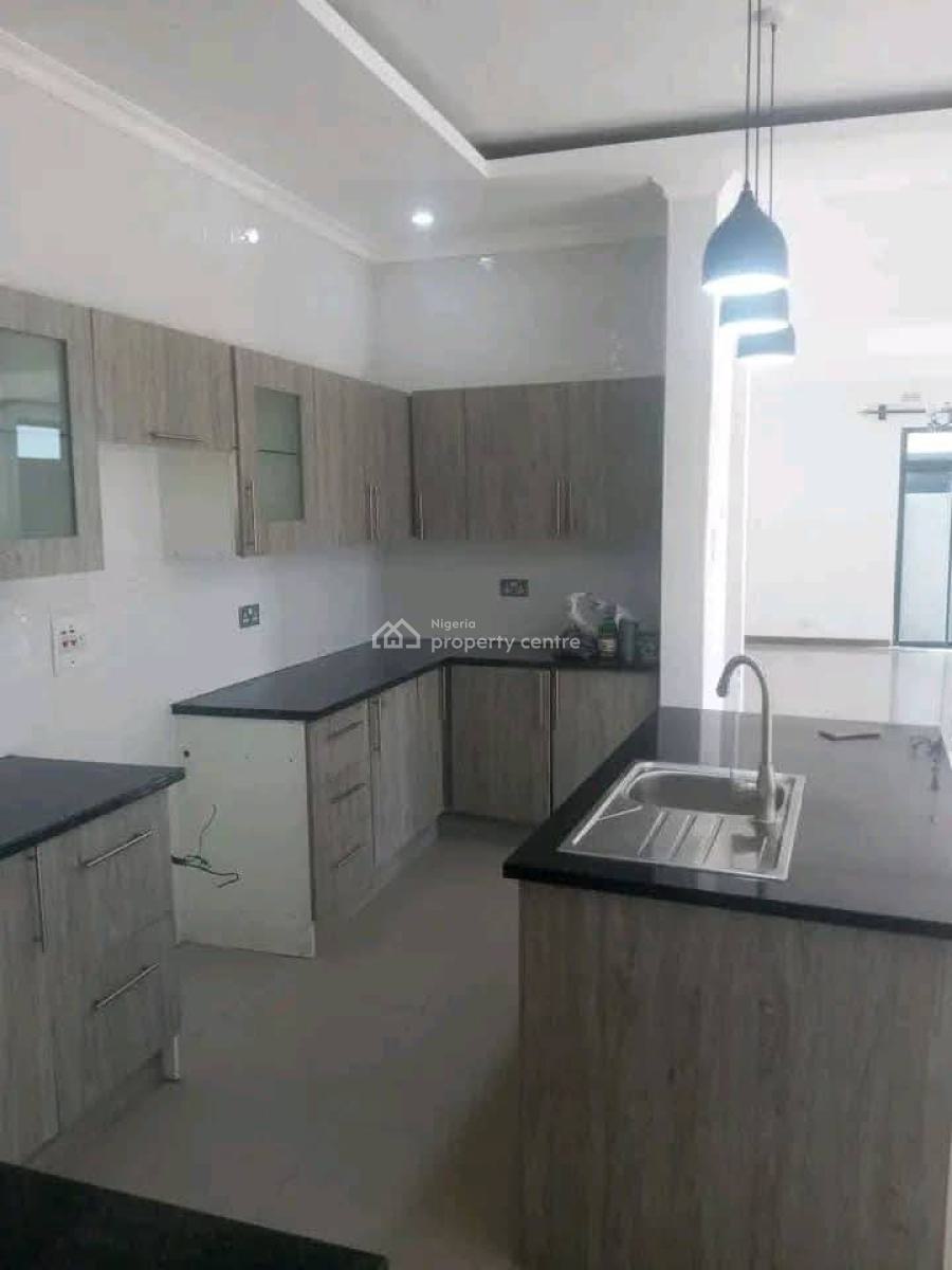 2 Bedroom Flat, Ilaje, Ajah, Lagos, Flat / Apartment for Rent