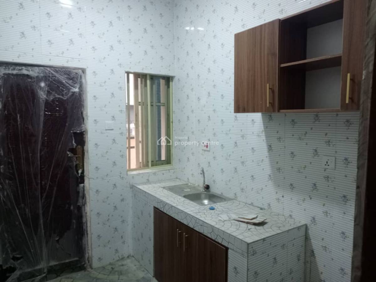 Standard 2 Bedroom Apartment  in an Estate, Lakowe, Ibeju Lekki, Lagos, Flat / Apartment for Rent