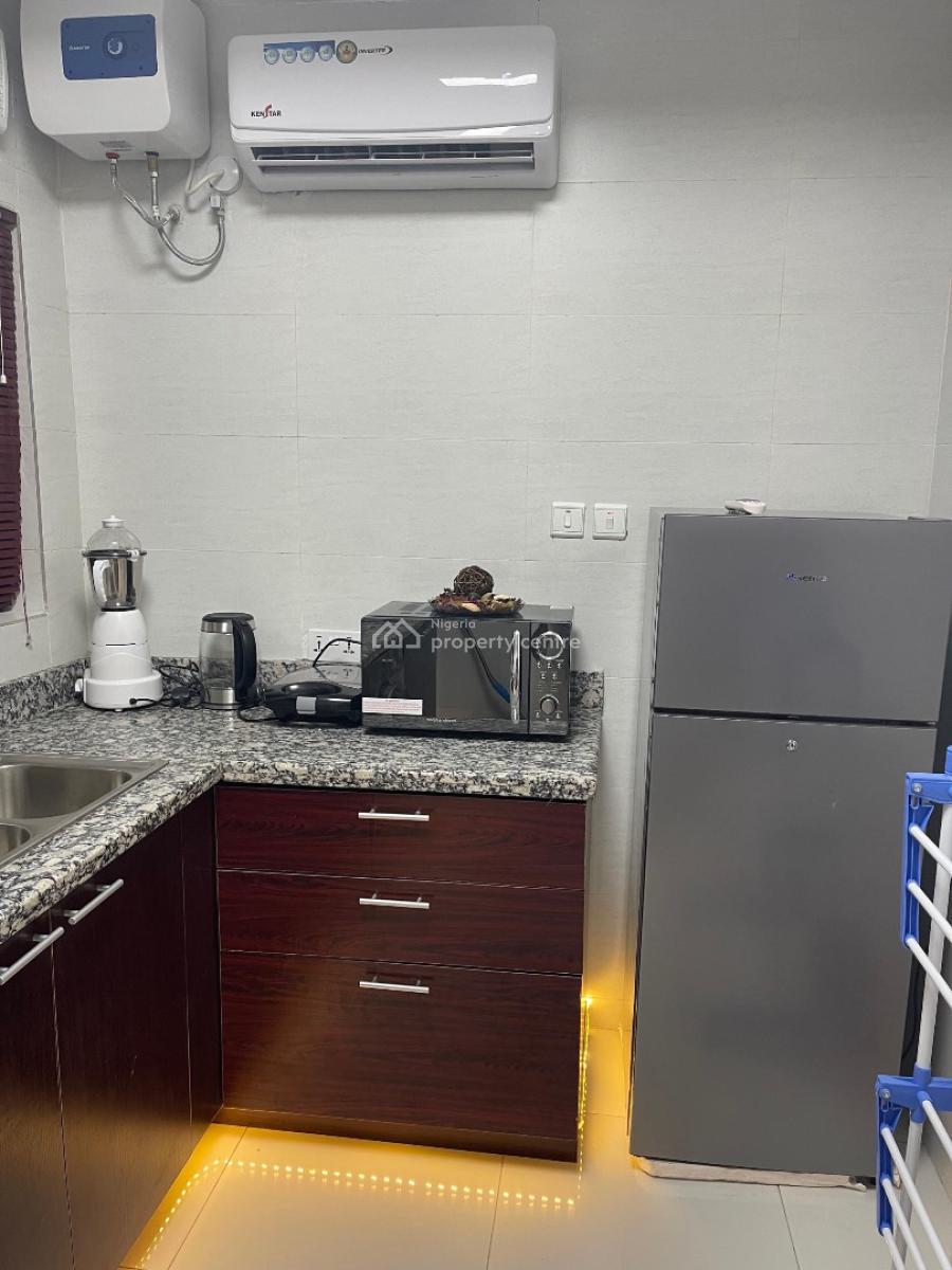 Beautifully Furnished 2bedroom Fully Serviced Apartment, Off Admiralty Way, Lekki Phase 1, Lekki, Lagos, Flat / Apartment for Rent