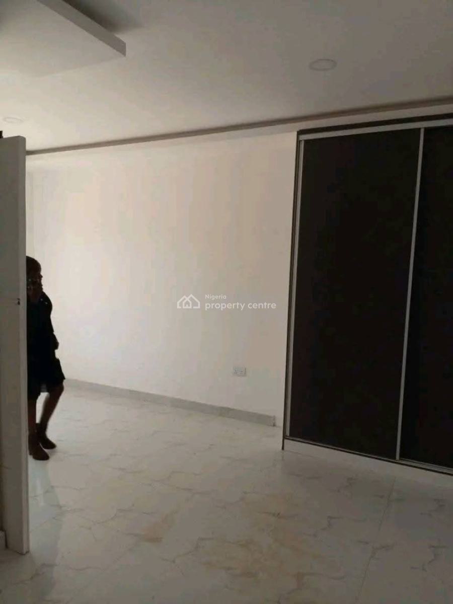 2 Bedroom Flat, Lekki, Lagos, Block of Flats for Sale