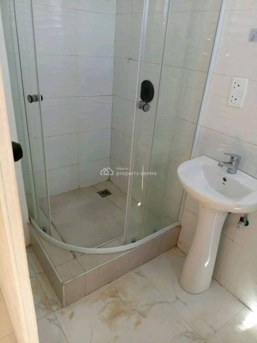 2 Bedroom Flat, Lekki, Lagos, Block of Flats for Sale