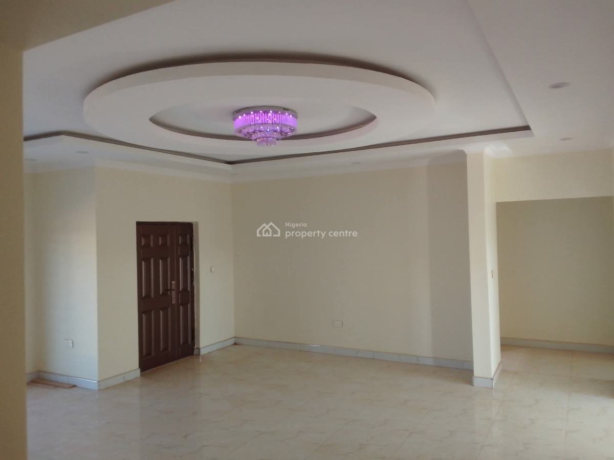 2 Bedroom Flat, Omole Phase 1, Ikeja, Lagos, Block of Flats for Sale