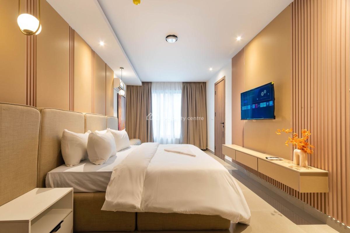 Cozy 2 Bedroom Apartment, Freedom Way., Lekki Phase 1, Lekki, Lagos, Flat / Apartment Short Let