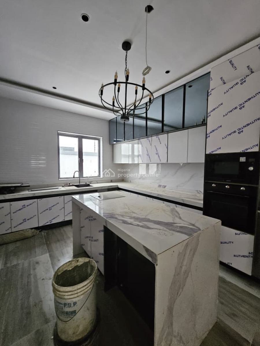 Spacious 5 Bedroom Detached with Bq, Gym, Pool and Cinema, Lekki Phase 1, Lekki, Lagos, Detached Duplex for Sale
