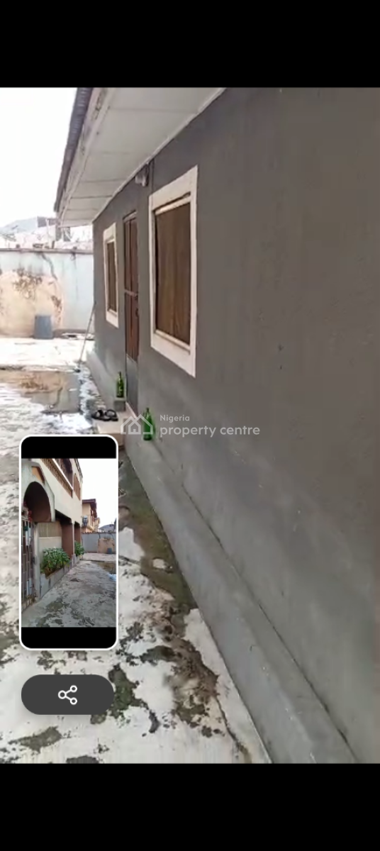 5 Rooms Upstairs, 4 Rooms Downstairs, Strategic Location with Access to Two Major Roads, Ago Palace, Isolo, Lagos, Detached Duplex for Sale