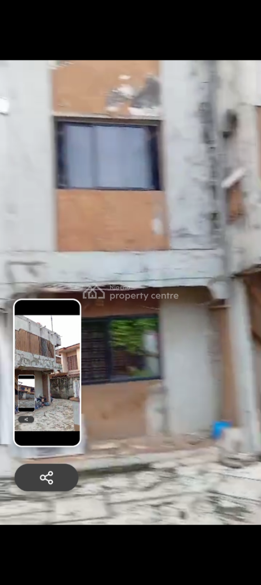 5 Rooms Upstairs, 4 Rooms Downstairs, Strategic Location with Access to Two Major Roads, Ago Palace, Isolo, Lagos, Detached Duplex for Sale