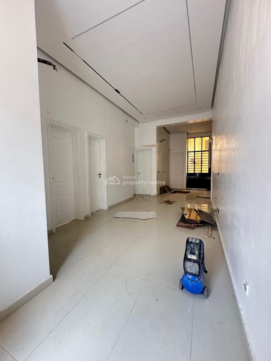Luxury 3 Bedroom Apartment with Bq, High Ceiling, Pool and Elevator, Lekki Phase 1, Lekki, Lagos, House for Sale