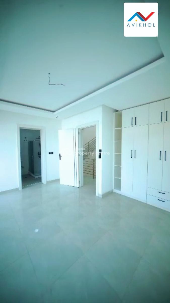 a Serviced and Well Finished 4 Bedroom Triplex with Bq, Ilasan, Lekki, Lagos, Terraced Duplex for Sale