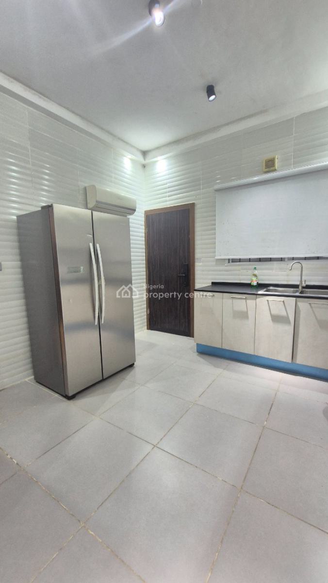 Luxurious & Spacious 3 Bedroom Duplex Exclusive Compound in Gra Ikeja, Off Issac John Street Gra Ikeja, Ikeja Gra, Ikeja, Lagos, Semi-detached Duplex Short Let