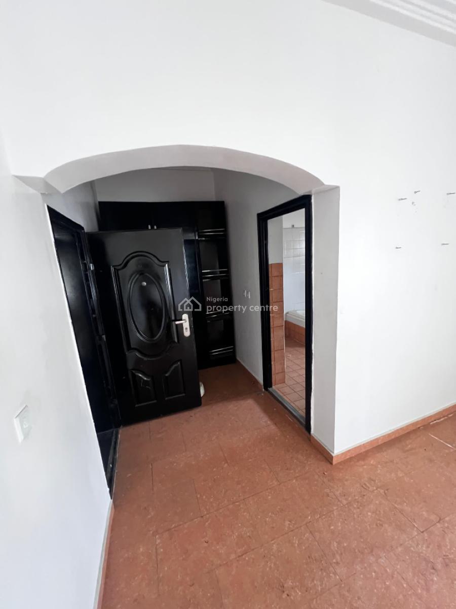 Spacious 5-bedroom Semi-detached Duplex with 1-room Bq, Lekki Phase 1, Lekki, Lagos, Semi-detached Duplex for Rent