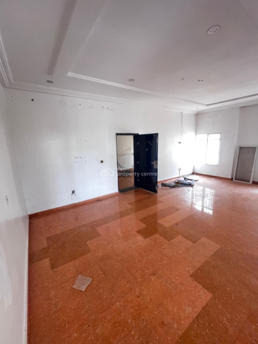 Spacious 5-bedroom Semi-detached Duplex with 1-room Bq, Lekki Phase 1, Lekki, Lagos, Semi-detached Duplex for Rent