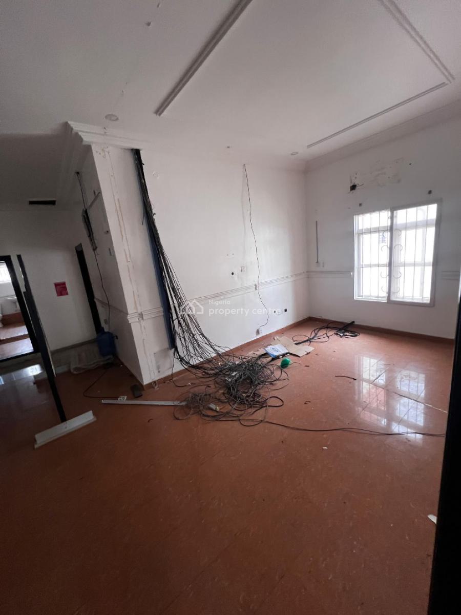 Spacious 5-bedroom Semi-detached Duplex with 1-room Bq, Lekki Phase 1, Lekki, Lagos, Semi-detached Duplex for Rent