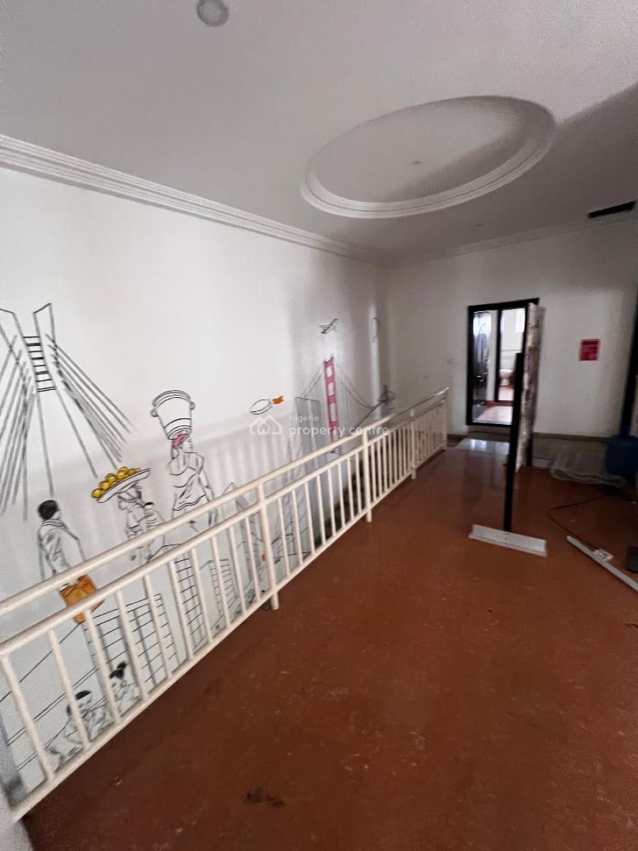 Spacious 5-bedroom Semi-detached Duplex with 1-room Bq, Lekki Phase 1, Lekki, Lagos, Semi-detached Duplex for Rent