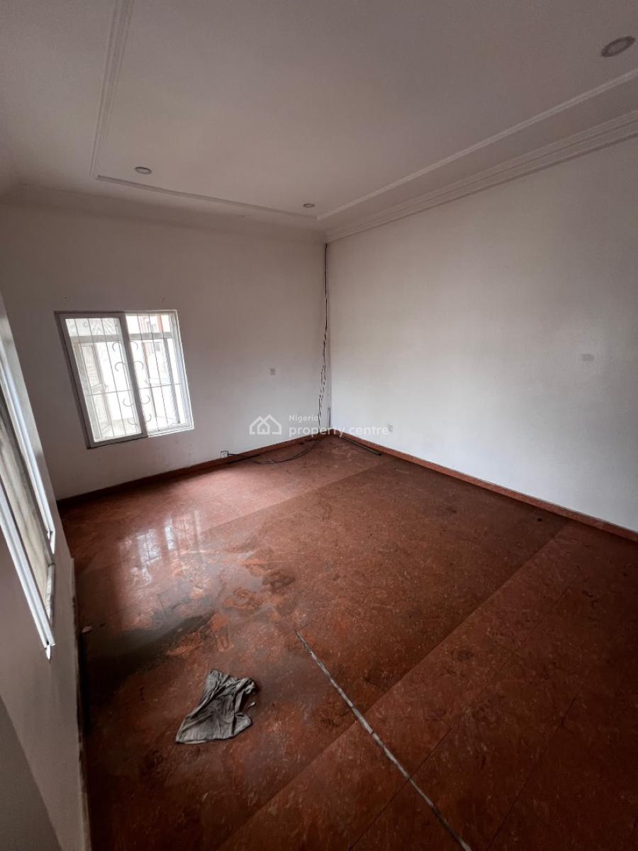 Spacious 5-bedroom Semi-detached Duplex with 1-room Bq, Lekki Phase 1, Lekki, Lagos, Semi-detached Duplex for Rent