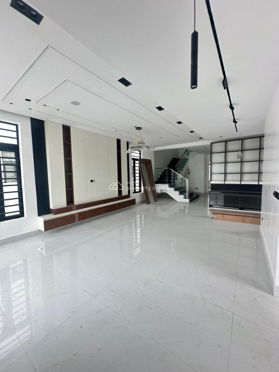 Spacious 5 Bedroom Fully Detached Duplex with Bq, Rooftop & Pool, Lekki Phase 1, Lekki, Lagos, Detached Duplex for Sale