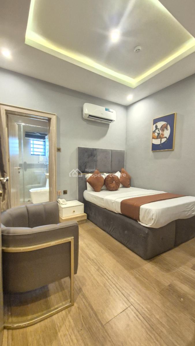 to Luxurious 2 Bedroom Apartment for Your Family Gateway Experience, Off Issac John Street Gra Ikeja, Ikeja Gra, Ikeja, Lagos, Flat / Apartment Short Let