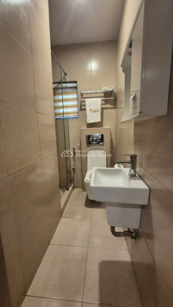 Luxurious 1 Bedroom Apartment for Your Family Home Away Experience., Off Issac John Street Gra Ikeja, Ikeja Gra, Ikeja, Lagos, Mini Flat (room and Parlour) Short Let