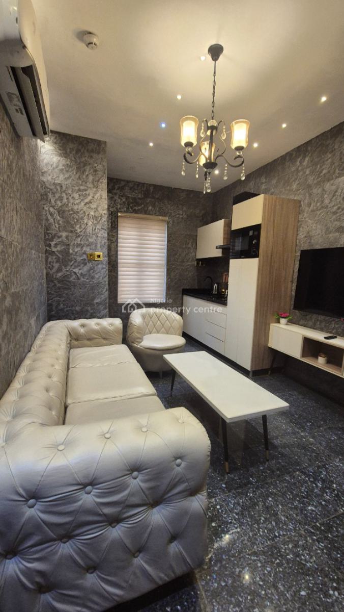Luxurious 1 Bedroom Apartment for Your Family Home Away Experience., Off Issac John Street Gra Ikeja, Ikeja Gra, Ikeja, Lagos, Flat / Apartment Short Let