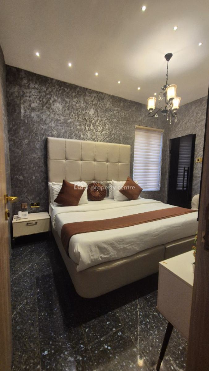 Luxurious 1 Bedroom Apartment for Your Family Home Away Experience., Off Issac John Street Gra Ikeja, Ikeja Gra, Ikeja, Lagos, Flat / Apartment Short Let