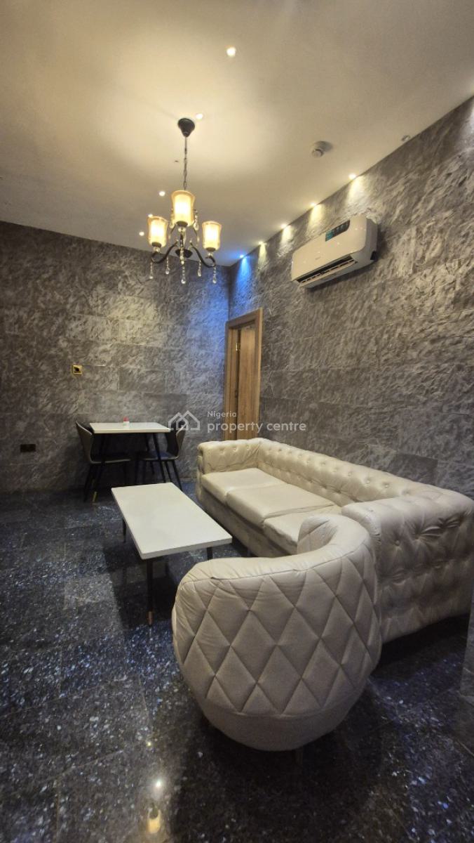 Luxurious 1 Bedroom Apartment for Your Family Home Away Experience., Off Issac John Street Gra Ikeja, Ikeja Gra, Ikeja, Lagos, Flat / Apartment Short Let