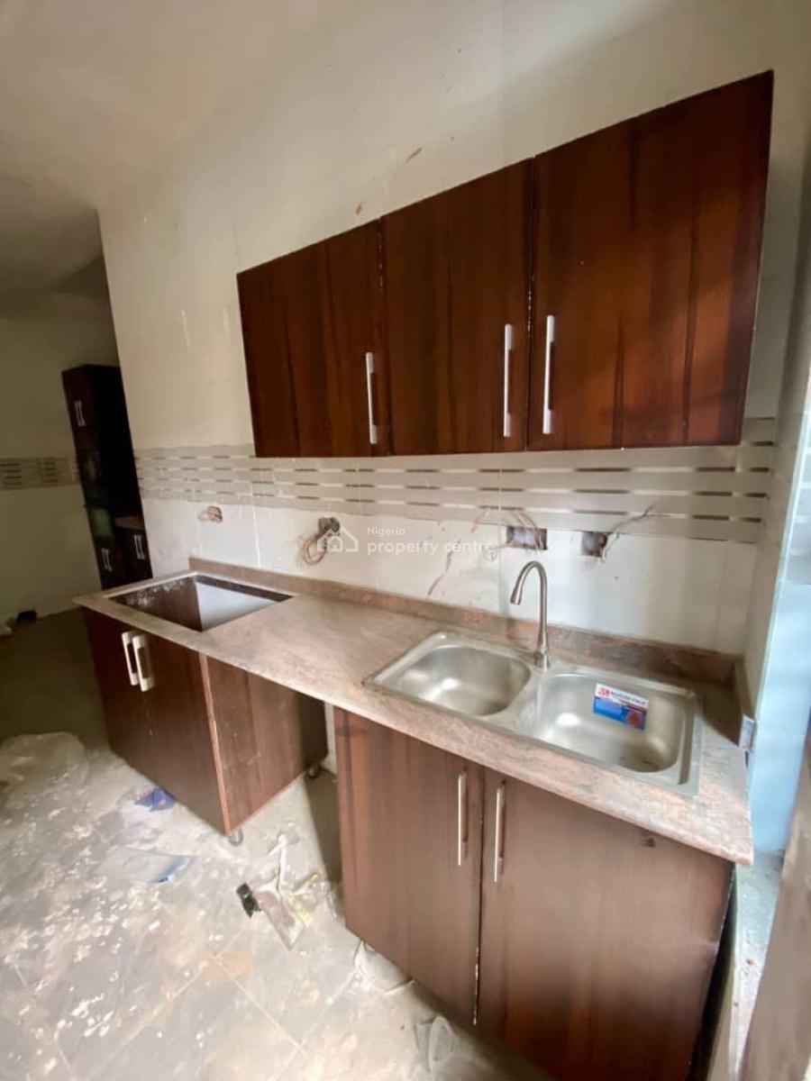 Contemporary Built 3 Bedroom Apartment in a Serene Environment, Contemporary Built 3 Bedroom Apartment in a Serene Environment, Yaba, Lagos, House for Sale