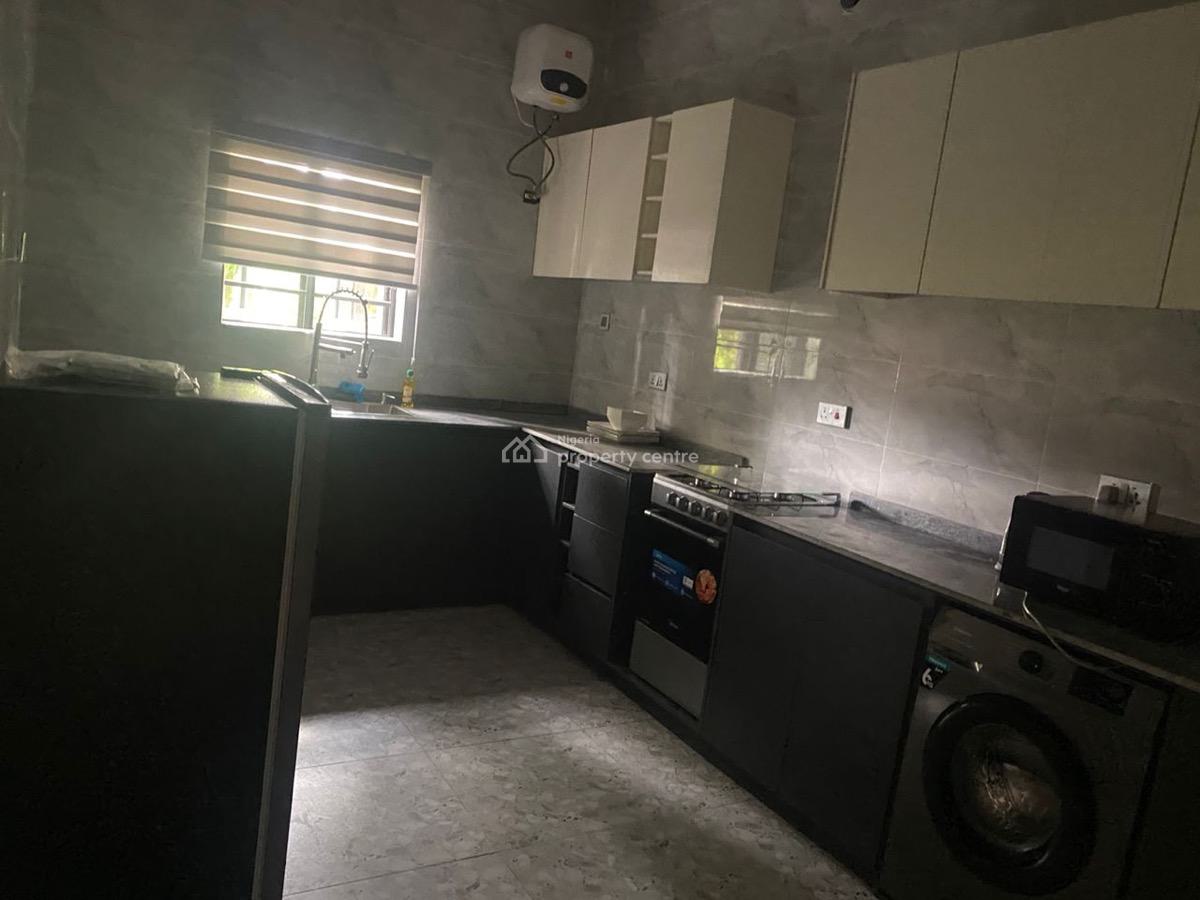 a 12 Units of Luxuriously  Furnished Newly Built 2 Bedroom Flats., in The Presidential Villa, Asokoro District, Abuja, Flat / Apartment for Rent