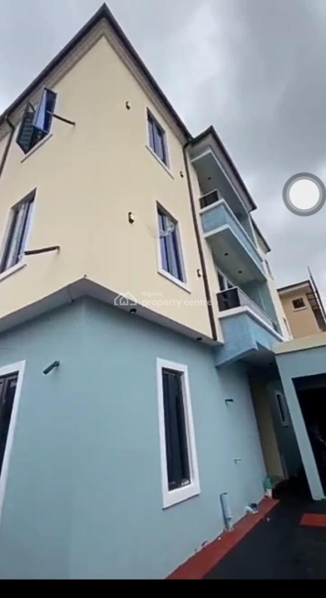 Mini Flat & Selfcontained 17 Years Leased, Shomolu, Lagos, Mini Flat (room and Parlour) for Sale
