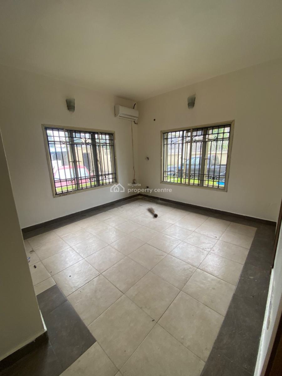 Serviced 3 Bedroom Apartment, Lekki Right Side, Lekki Phase 1, Lekki, Lagos, Flat / Apartment for Rent