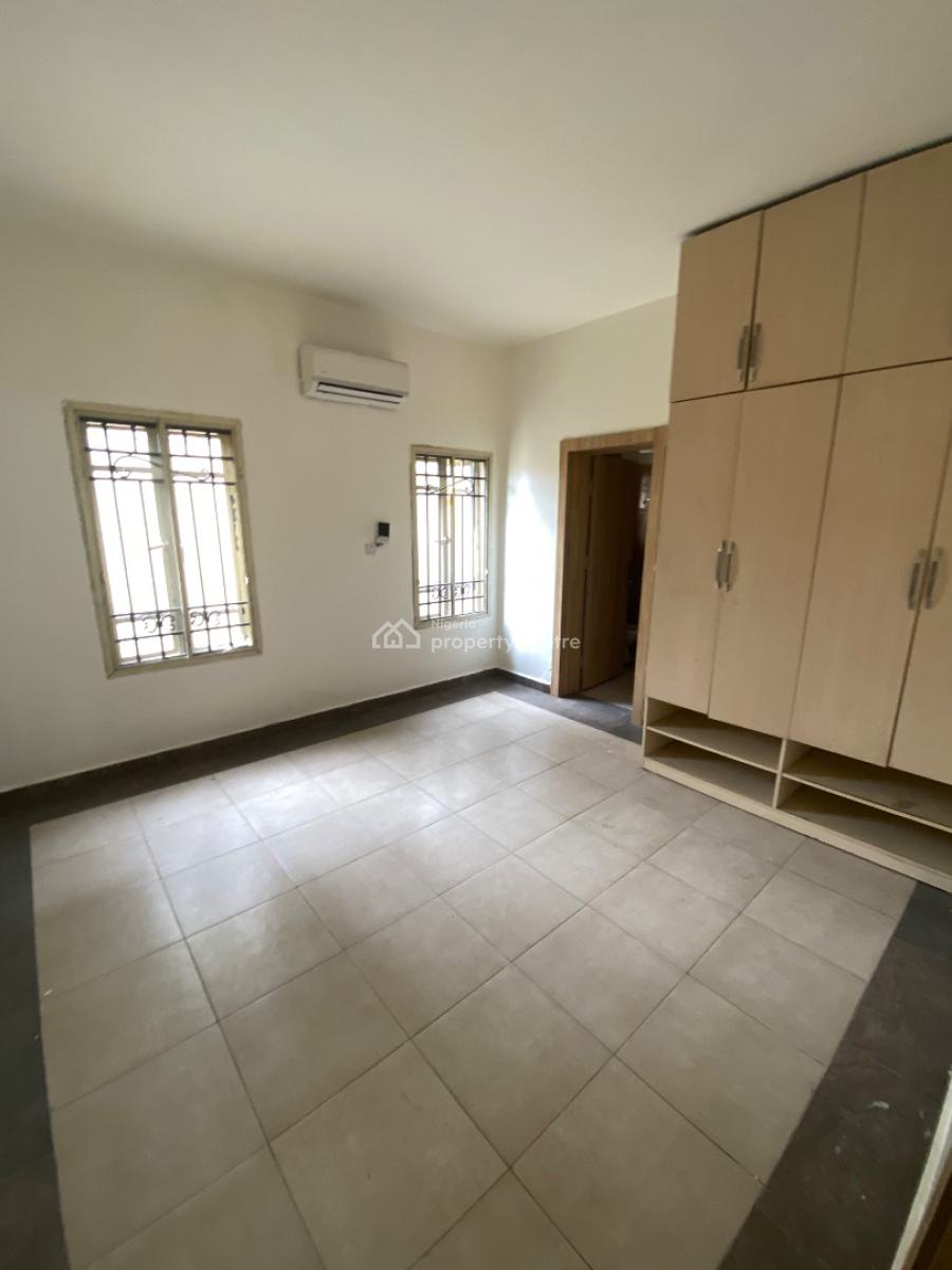 Serviced 3 Bedroom Apartment, Lekki Right Side, Lekki Phase 1, Lekki, Lagos, Flat / Apartment for Rent