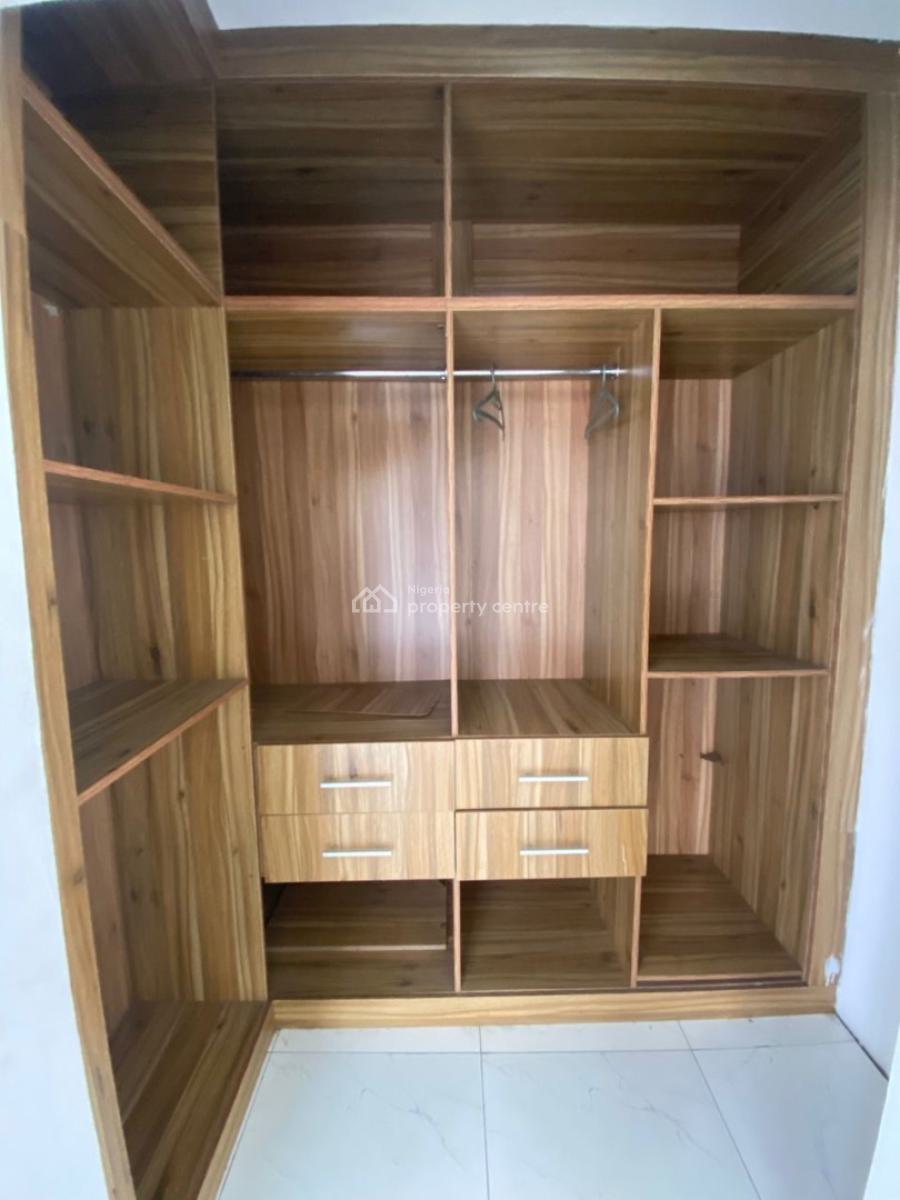 Spacious Masters Room in a Shared Apartment, Orchid, Lekki, Lagos, Self Contain (single Rooms) for Rent
