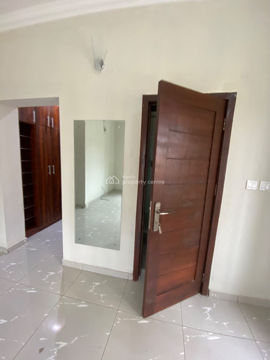 Self Serviced 3 Bedroom Flat, Off Freedom Way, Lekki Phase 1, Lekki, Lagos, Flat / Apartment for Rent